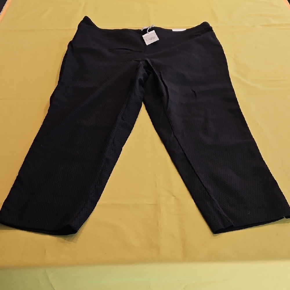 NWT - Dalia Brand Pull-On Black Cropped Pants -  Womens 18W